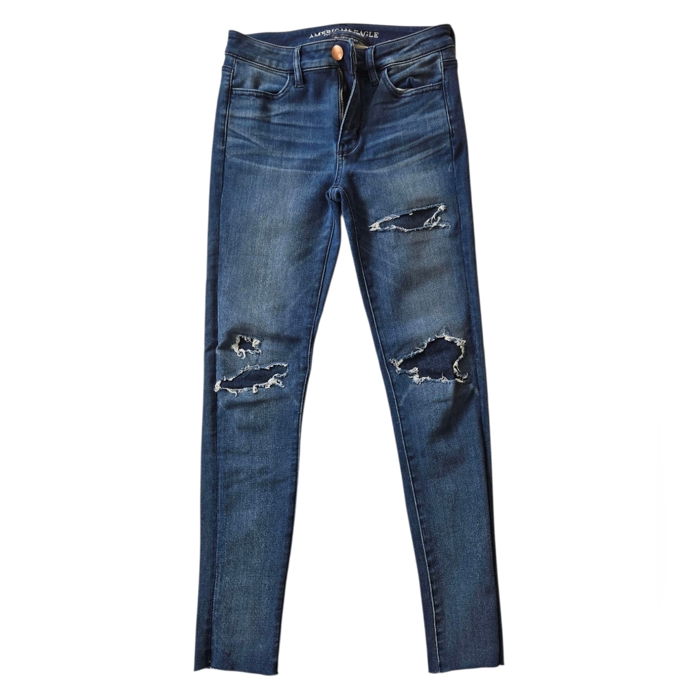 American Eagle High Rise Distressed Jegging